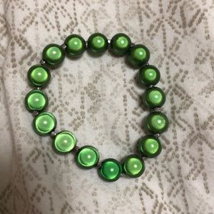 Green stretchy bracelet